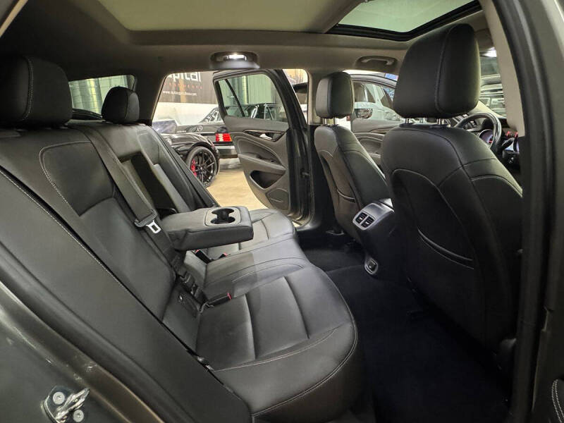 2018 Buick Regal TourX Essence