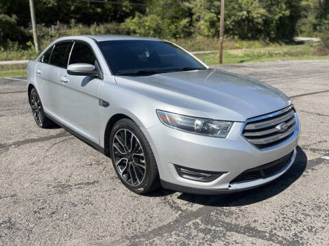 2018 Ford Taurus SEL