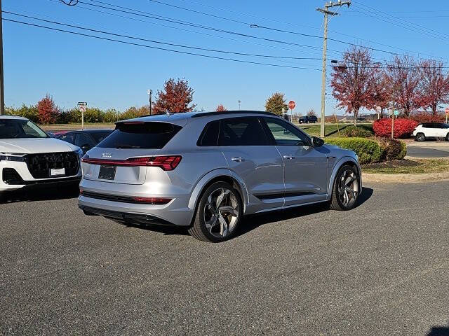 2023 Audi e-tron S quattro Premium Plus