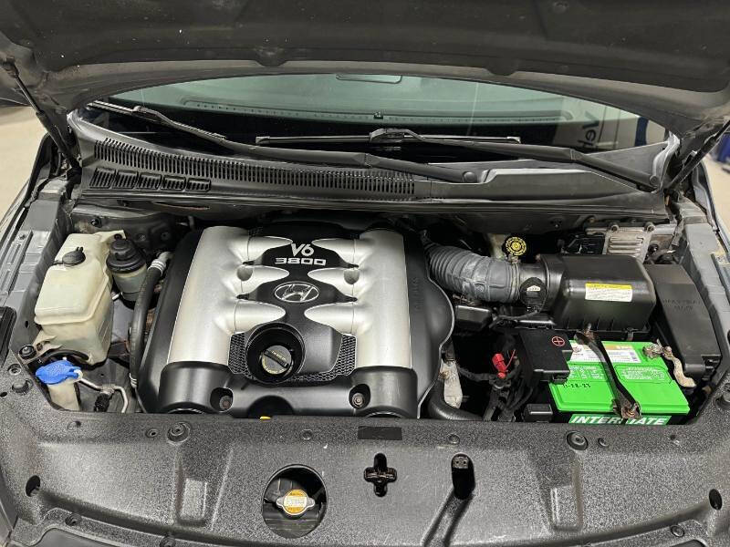 2007 Hyundai Entourage SE