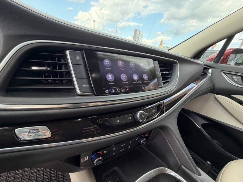 2020 Buick Enclave Essence