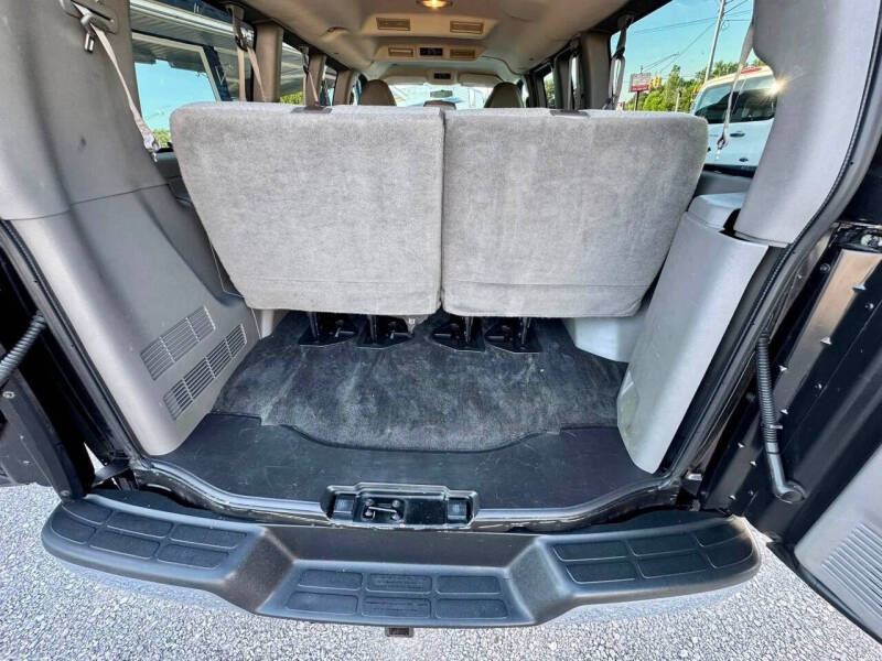 2015 GMC Savana LT 2500