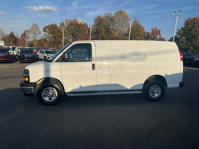 2023 Chevrolet Express 2500