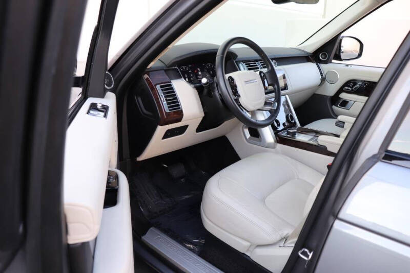 2020 Land Rover Range Rover P525 HSE