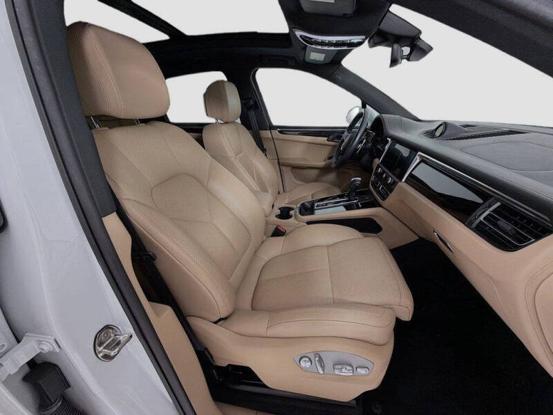 2023 Porsche Macan