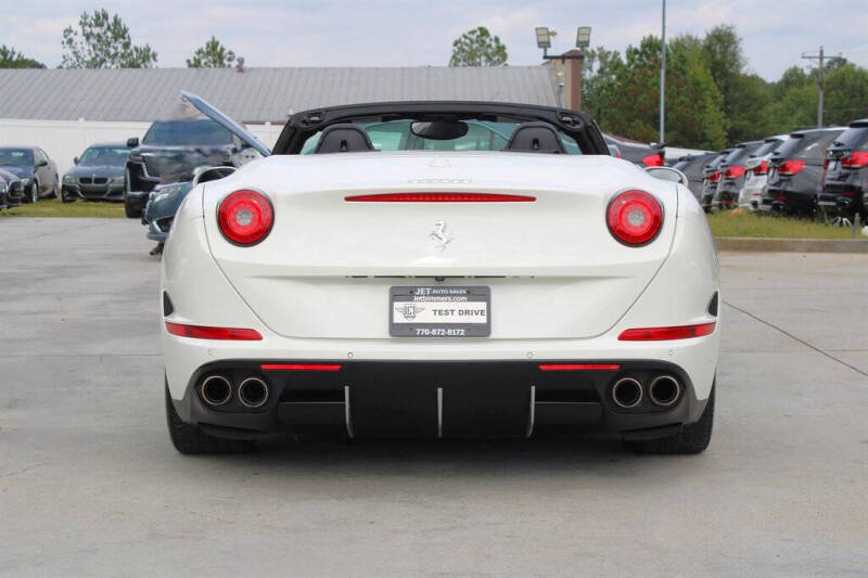 2015 Ferrari California T