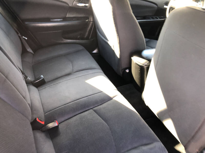 2014 Chrysler 200 LX