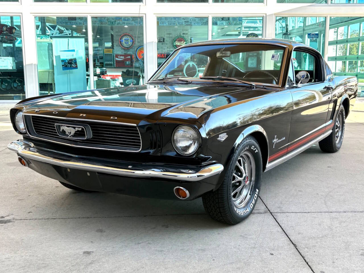 1966 Ford Mustang 2