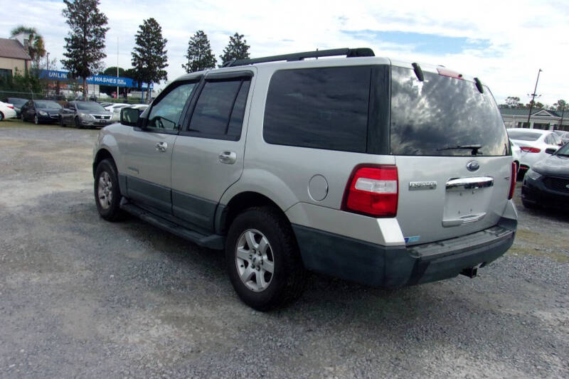 2007 Ford Expedition XLT photo 6