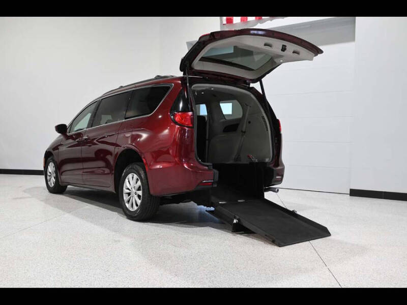 2018 Chrysler Pacifica Touring Plus