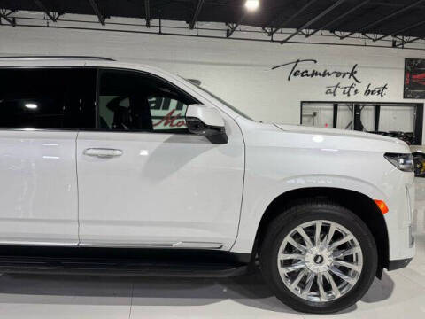 2024 Cadillac Escalade ESV Luxury