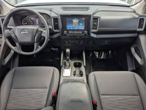 2022 Nissan Frontier SV