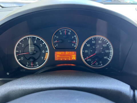 2015 Nissan Titan SV