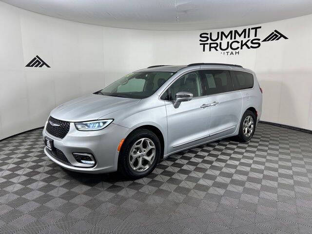 2022 Chrysler Pacifica Limited