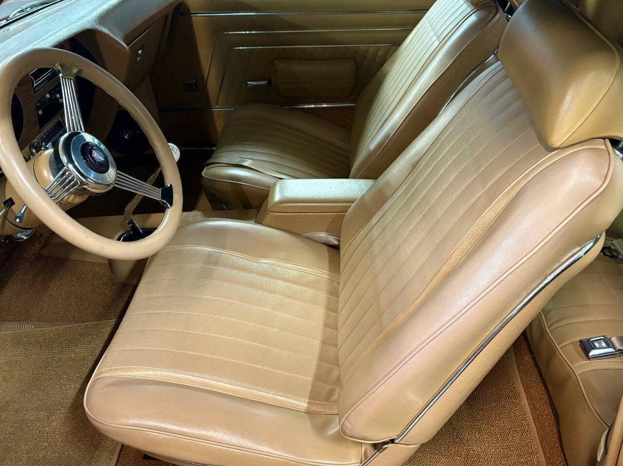 1970 Pontiac Le Mans 36