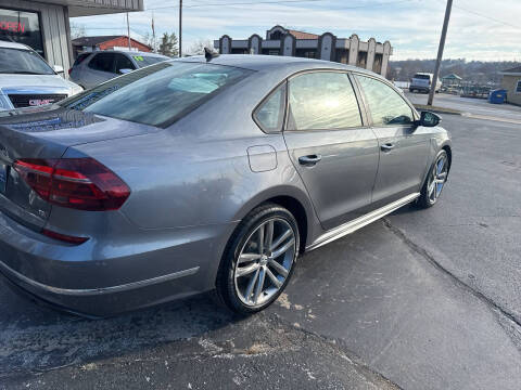 2018 Volkswagen Passat 2.0T R-Line