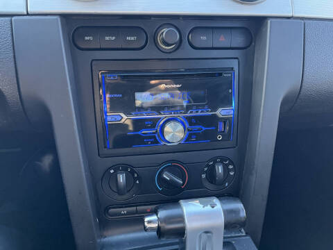 2007 Ford Mustang GT Deluxe