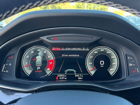 2021 Audi Q8 quattro Premium 55 TFSI