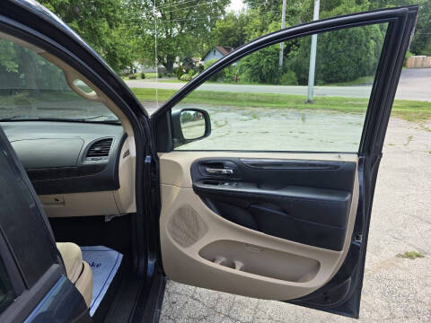 2014 Dodge Grand Caravan American Value Package