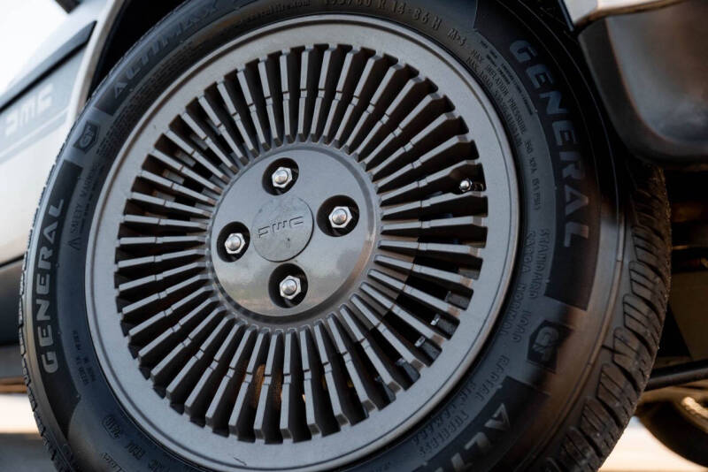 1981 DeLorean DMC-12