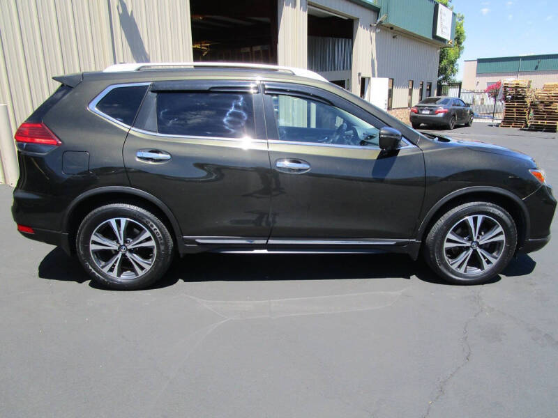 2017 Nissan Rogue SL