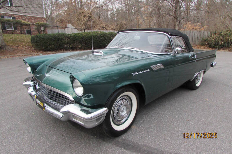 1957 Ford Thunderbird