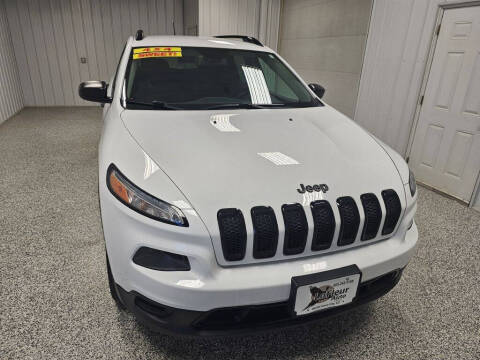 2017 Jeep Cherokee for sale at LaFleur Auto Sales in North Sioux City SD