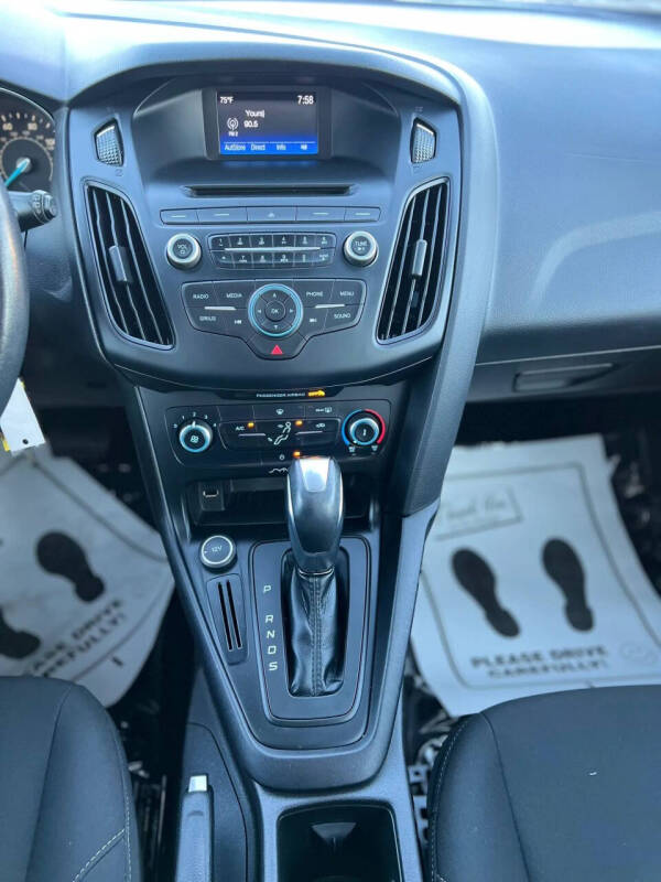 2016 Ford Focus SE