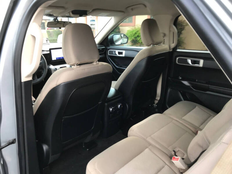 2020 Ford Explorer