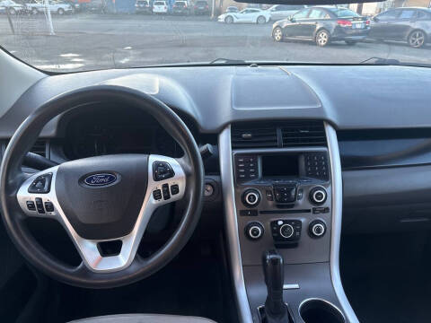 2014 Ford Edge SE