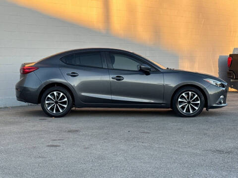2015 Mazda MAZDA3 i Sport