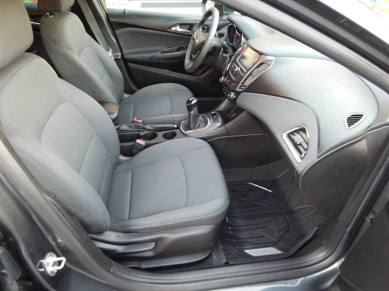 2018 Chevrolet Cruze LT Manual
