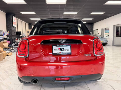 2017 MINI Hardtop 4 Door Cooper
