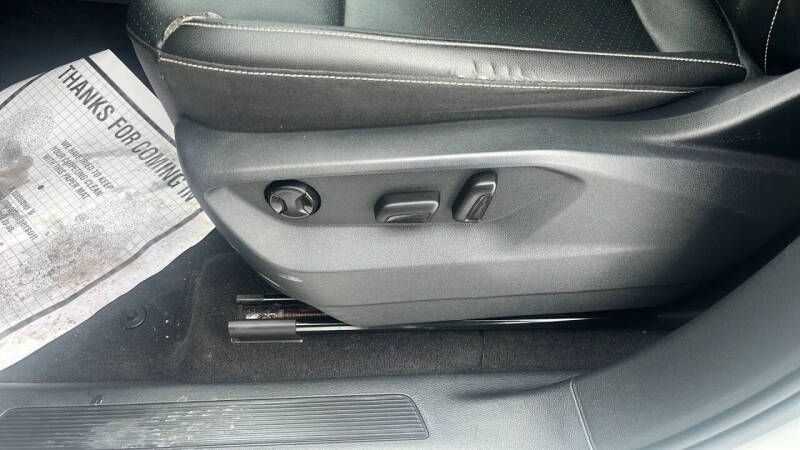 2020 Volkswagen Atlas Cross Sport SE 4Motion