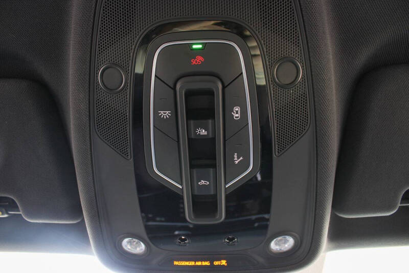 2021 Audi Q8 quattro Prestige 55 TFSI