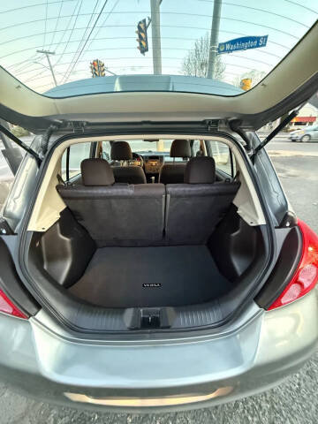 2012 Nissan Versa 1.8 S