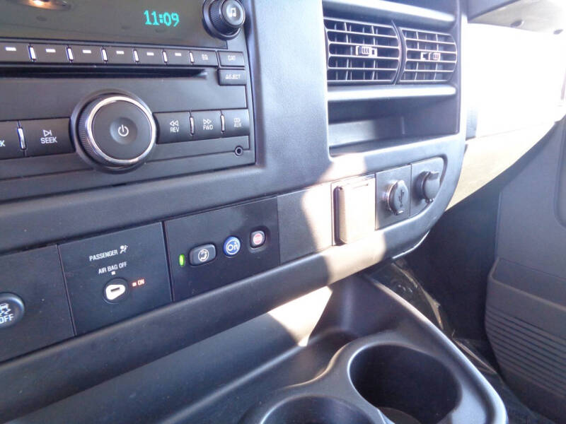 2017 Chevrolet Express LT 3500