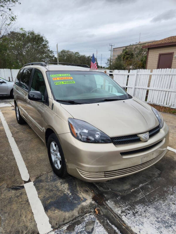 2004 Toyota Sienna
