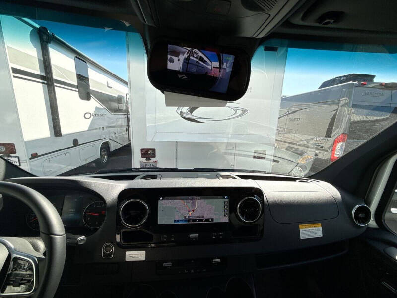 2024 Mercedes-Benz Sprinter