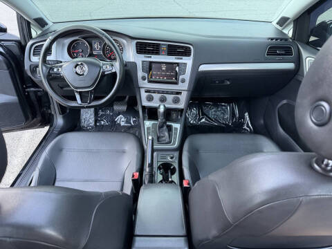 2015 Volkswagen Golf SportWagen TDI SE