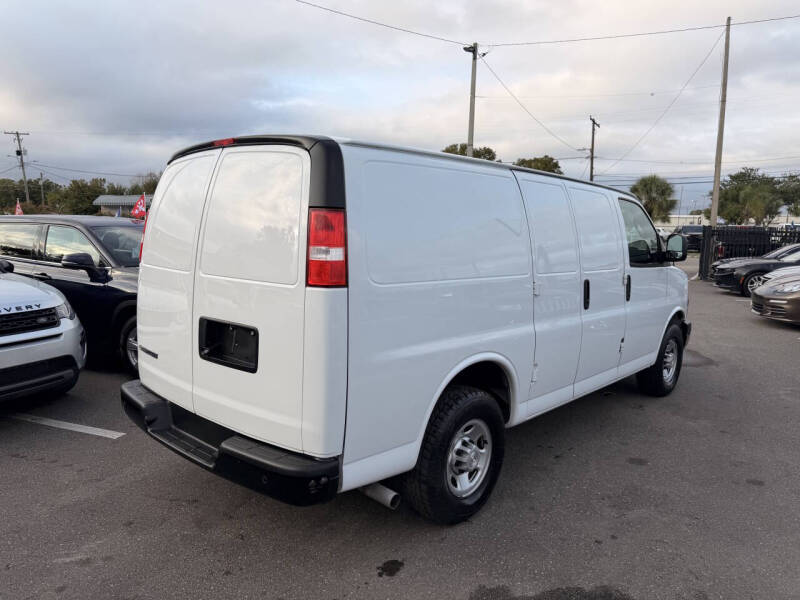 2021 Chevrolet Express 2500