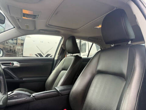 2013 Lexus CT 200h