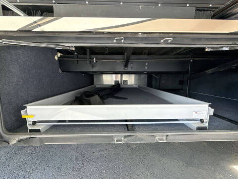 2016 Freightliner MH Chassis