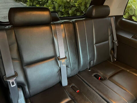 2011 Cadillac Escalade Premium