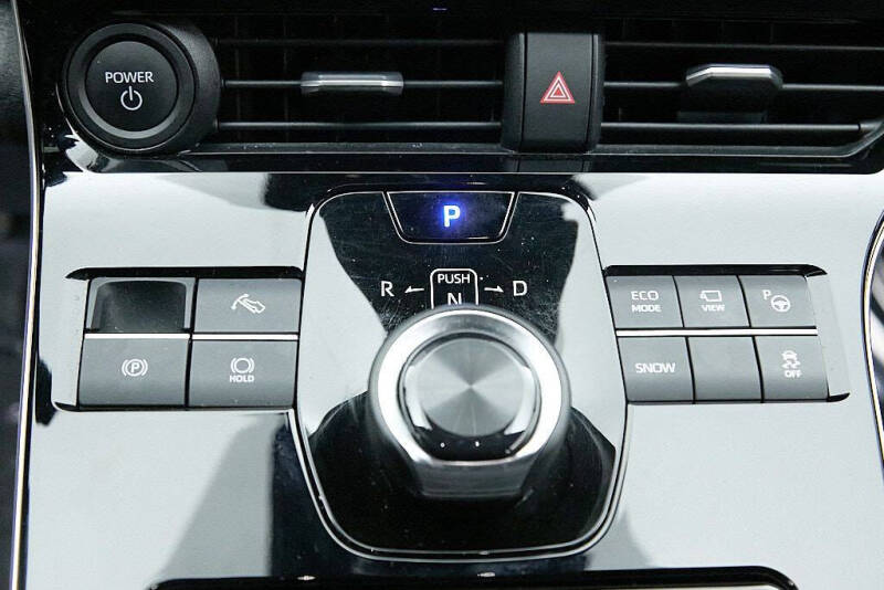 2024 Toyota bZ4X Limited