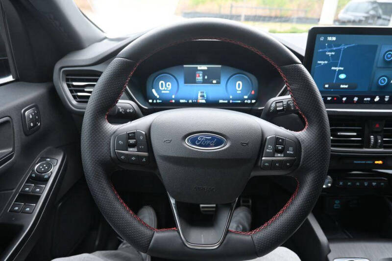 2023 Ford Escape ST-Line Elite