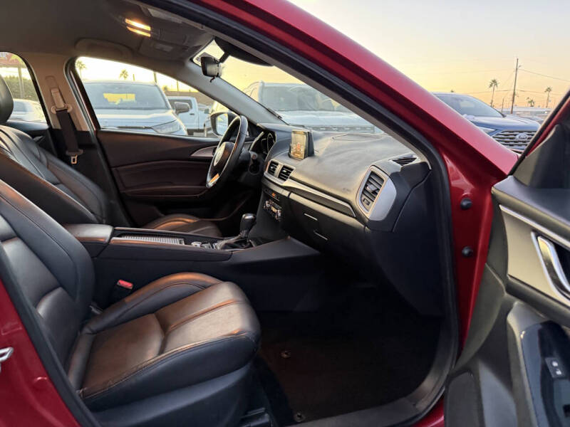 2018 Mazda MAZDA3 Touring