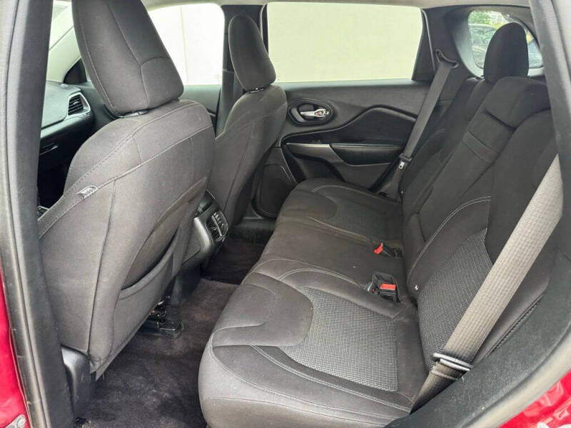 2019 Jeep Cherokee Latitude