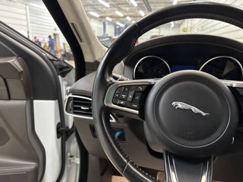 2019 Jaguar F-PACE 25t Prestige