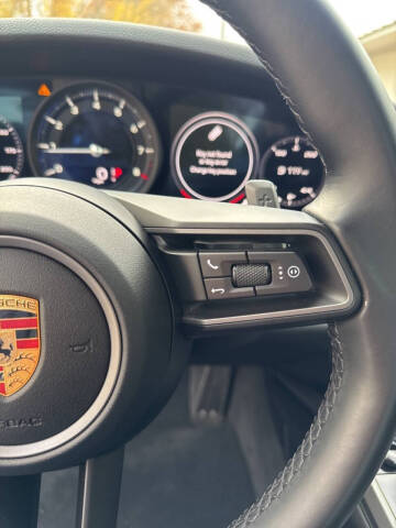 2020 Porsche 911 Carrera